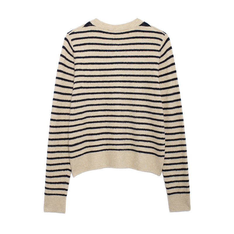 Damen cardigan med fint randmönster och eleganta knappdetaljer Mirla-Eva Jonsson