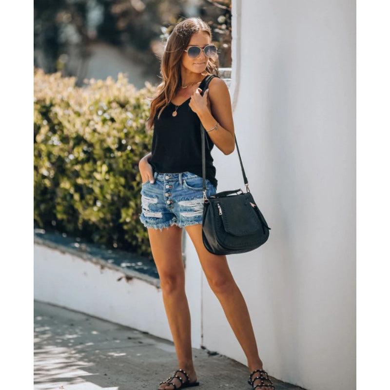 Damen casual Destroyed Jeans shorts with button placket and fringed hem Mirla-Eva Jonsson