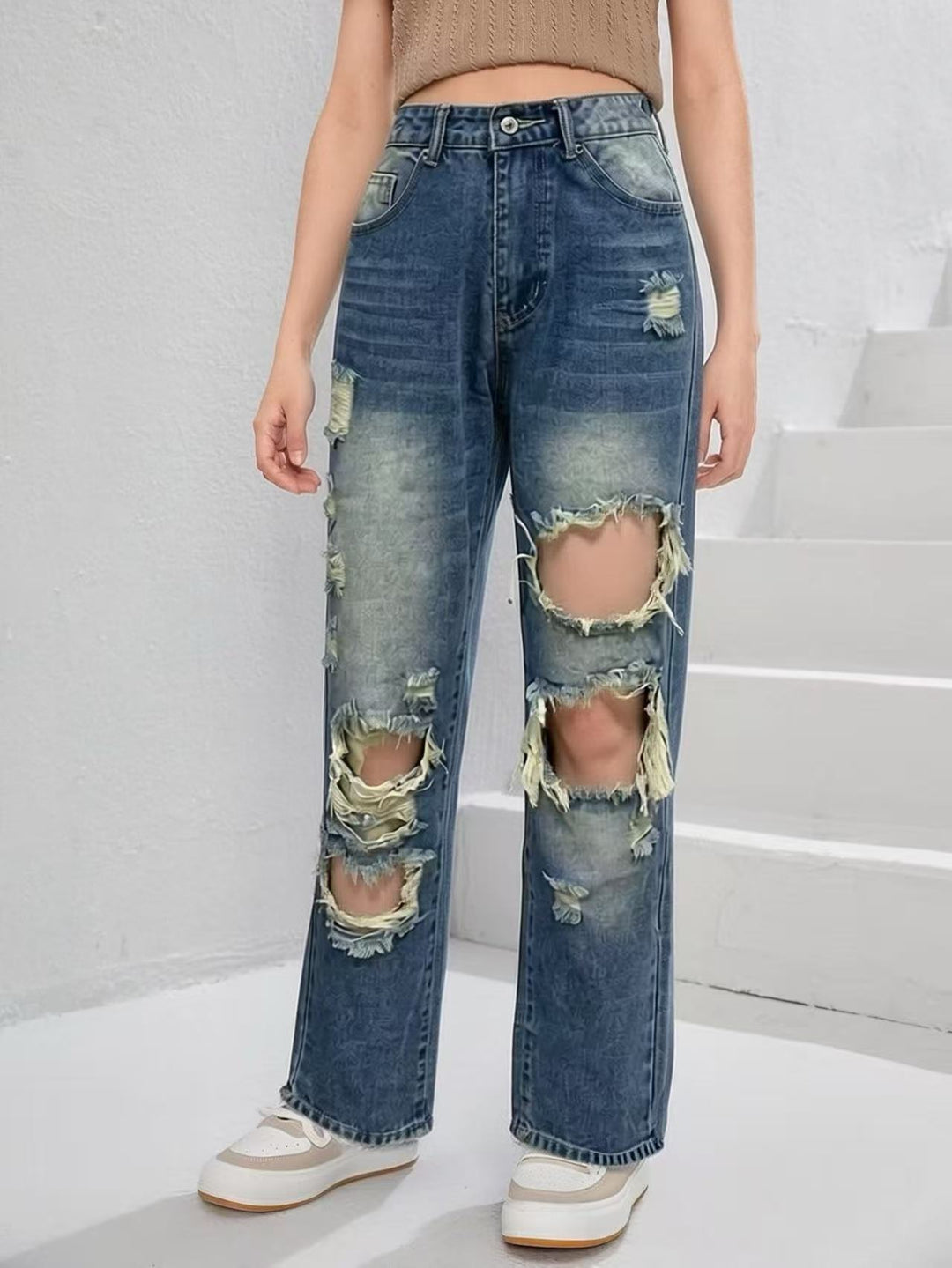 Damen casual Destroyed jeans med vid ben och trendiga slitdetaljer Mirla-Eva Jonsson