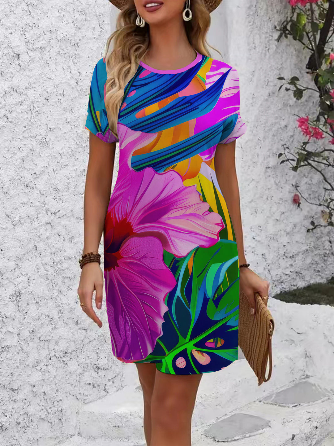 Damen casual T-shirt dress with colorful flower pattern and comfortable fit Mirla-Eva Jonsson