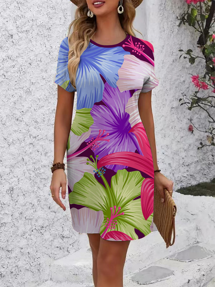 Damen casual T-shirt dress with colorful flower pattern and comfortable fit Mirla-Eva Jonsson