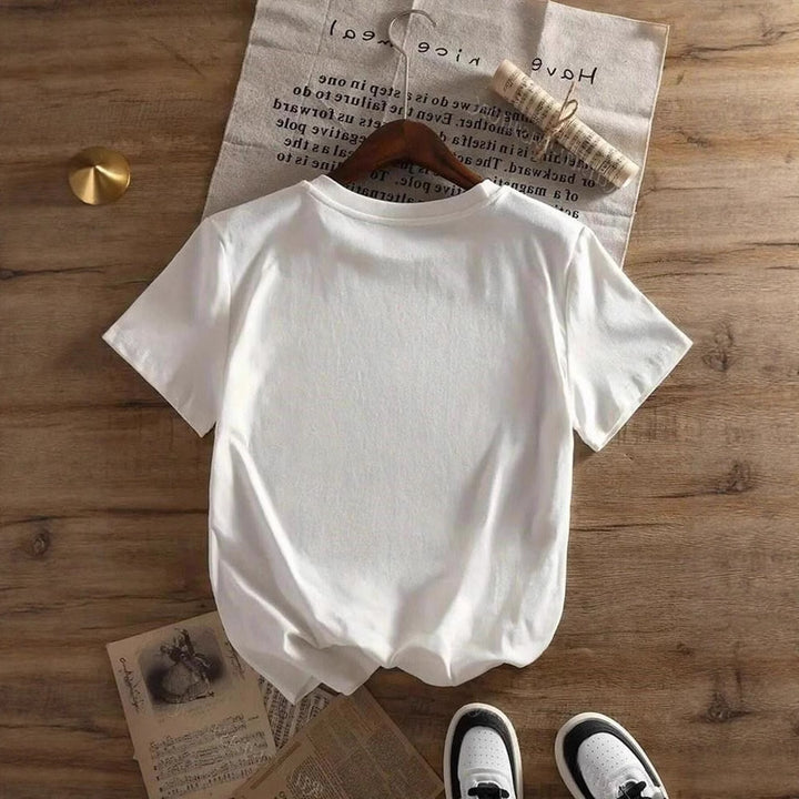 Damen casual T-shirt with striking vintage print Mirla-Eva Jonsson