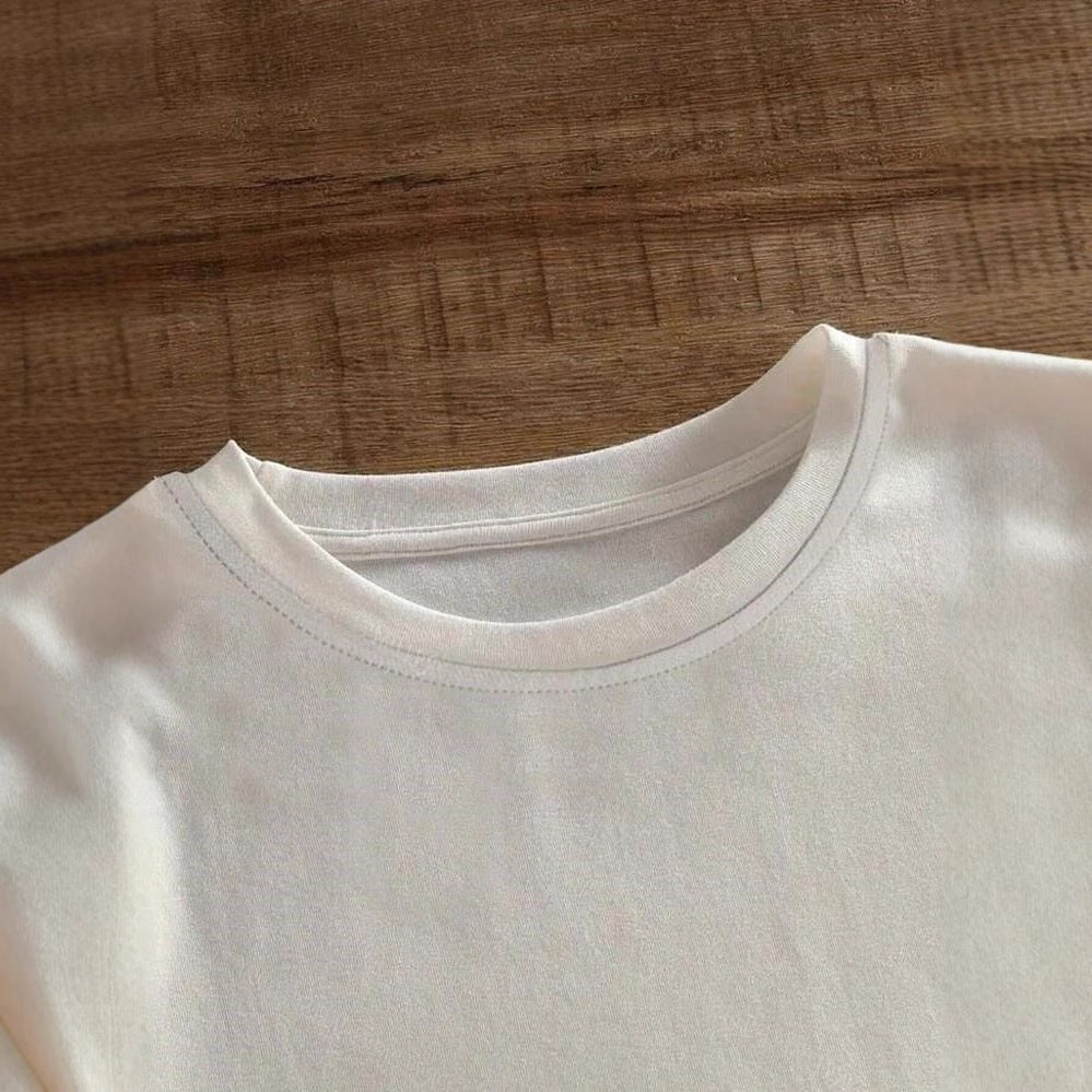 Damen casual T-shirt with striking vintage print Mirla-Eva Jonsson