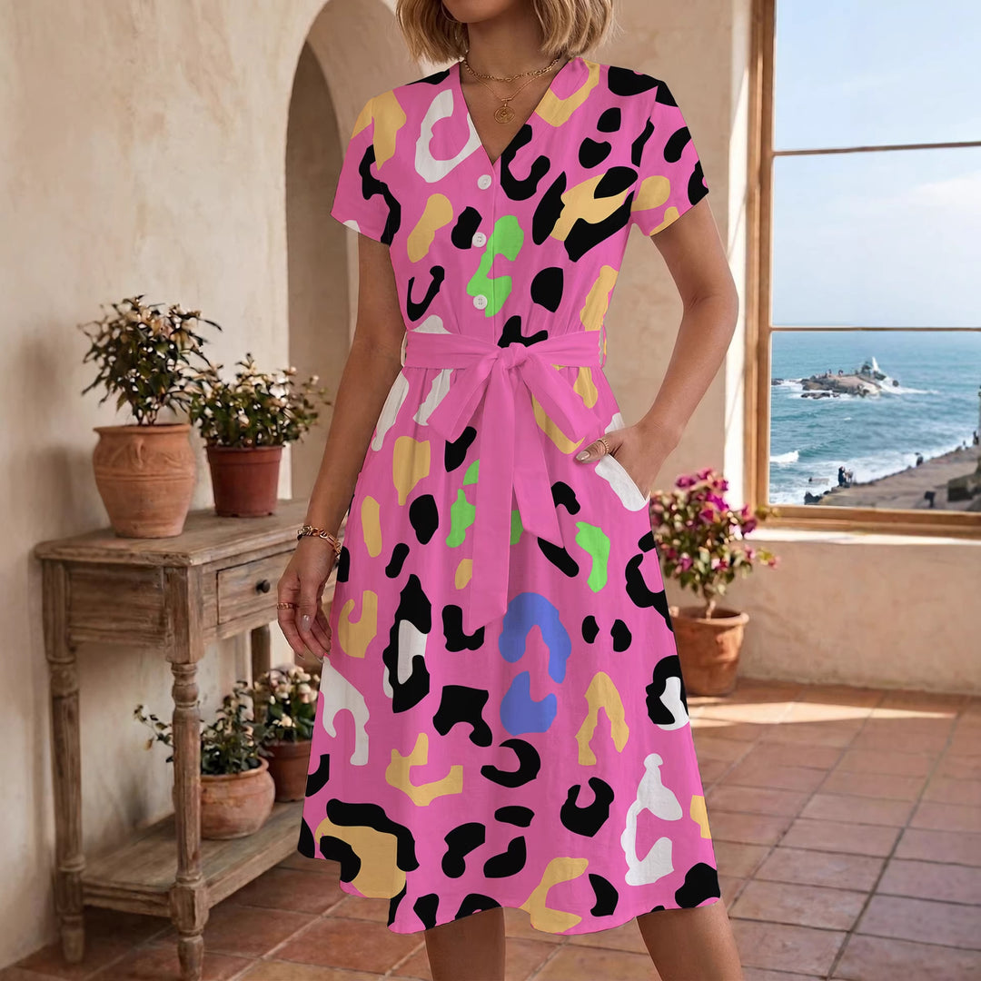 Damen casual dress with modern leopard print and adjustable belt Mirla-Eva Jonsson