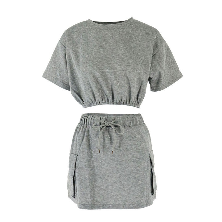 Damen casual fritids-set med cropped T-shirt och kjol Mirla-Eva Jonsson