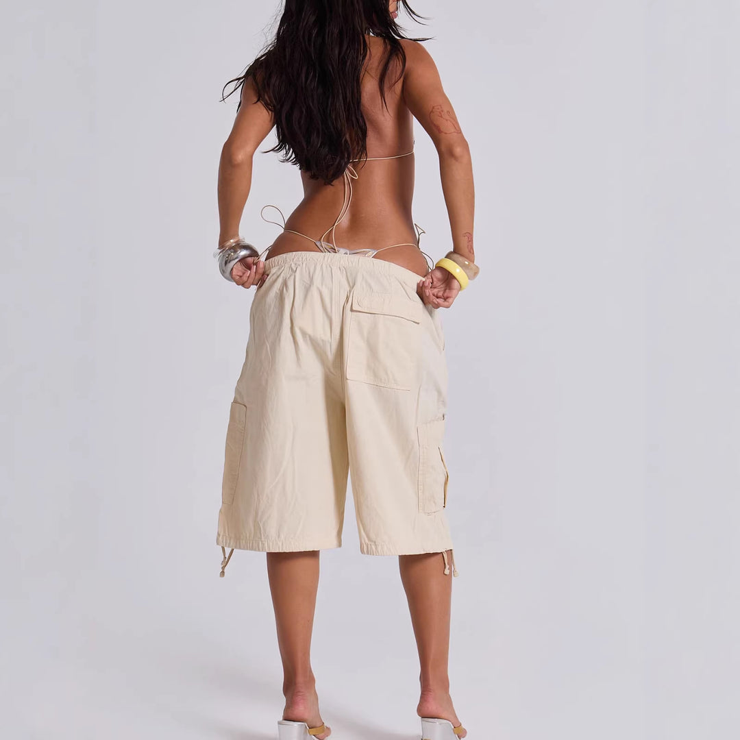 Damen casual kurze Cargo-Shorts mit verstellbarem Bund und praktischen Taschen Mirla-Eva Jonsson