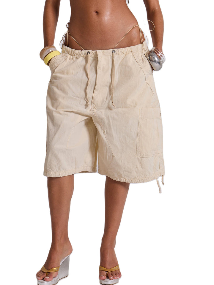 Damen casual kurze Cargo-Shorts mit verstellbarem Bund und praktischen Taschen Mirla-Eva Jonsson