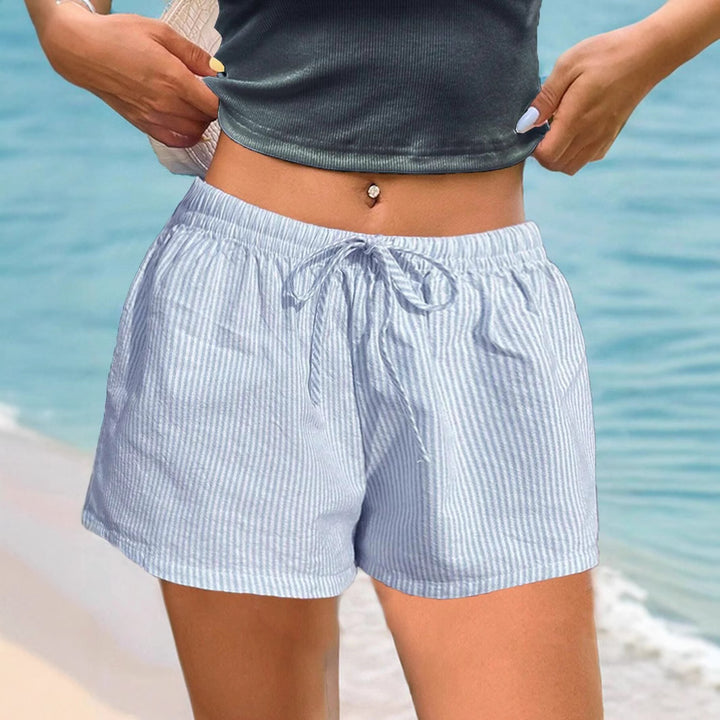 Damen casual shorts with elastic waistband and fine stripe pattern Mirla-Eva Jonsson