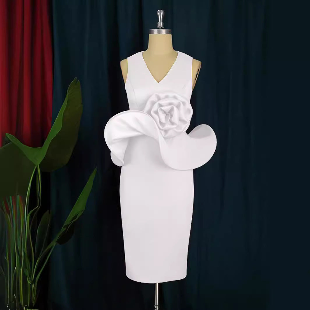 Damen cocktailklänning med konstfull blomapplikation Mirla-Eva Jonsson