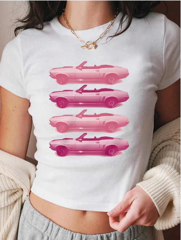 Damen cropped T-shirt med exklusivt hästmotiv och figursydd passform Mirla-Eva Jonsson