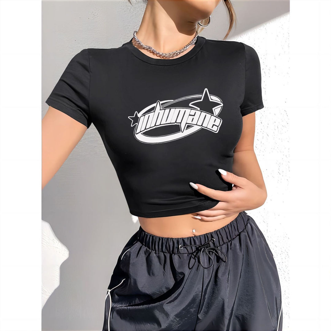 Damen cropped T-shirt med exklusivt hästmotiv och figursydd passform Mirla-Eva Jonsson