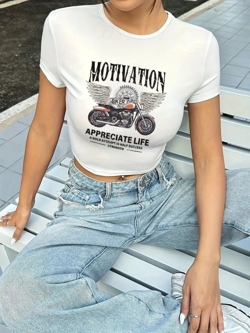 Damen cropped T-shirt med exklusivt hästmotiv och figursydd passform Mirla-Eva Jonsson