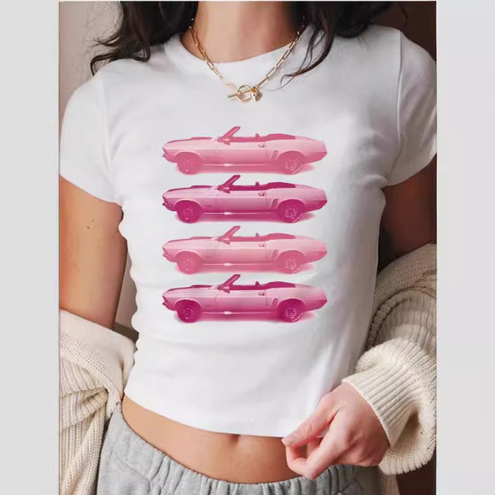 Damen cropped T-shirt med exklusivt hästmotiv och figursydd passform Mirla-Eva Jonsson