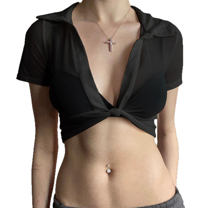 Damen cropped top mit tiefem V-Ausschnitt und zarter Knotendetailierung Mirla-Eva Jonsson