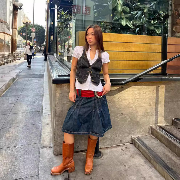 Damen denim vest med fina knappdetaljer och praktiska fickor Mirla-Eva Jonsson