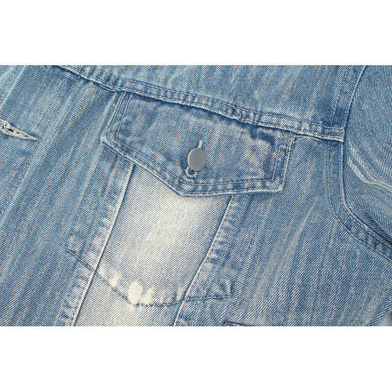 Damen denimjacka i vintage-stil med avslappnad skärning och praktisk tryckknappstängning Mirla-Eva Jonsson