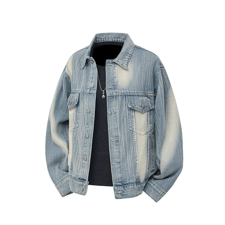 Damen denimjacka i vintage-stil med avslappnad skärning och praktisk tryckknappstängning Mirla-Eva Jonsson