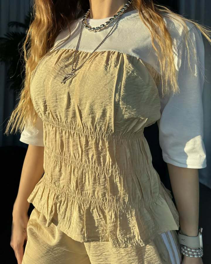 Damen elastisk topp med volangdetalj och 3/4-ärmar Eva Jonsson-Eva Jonsson