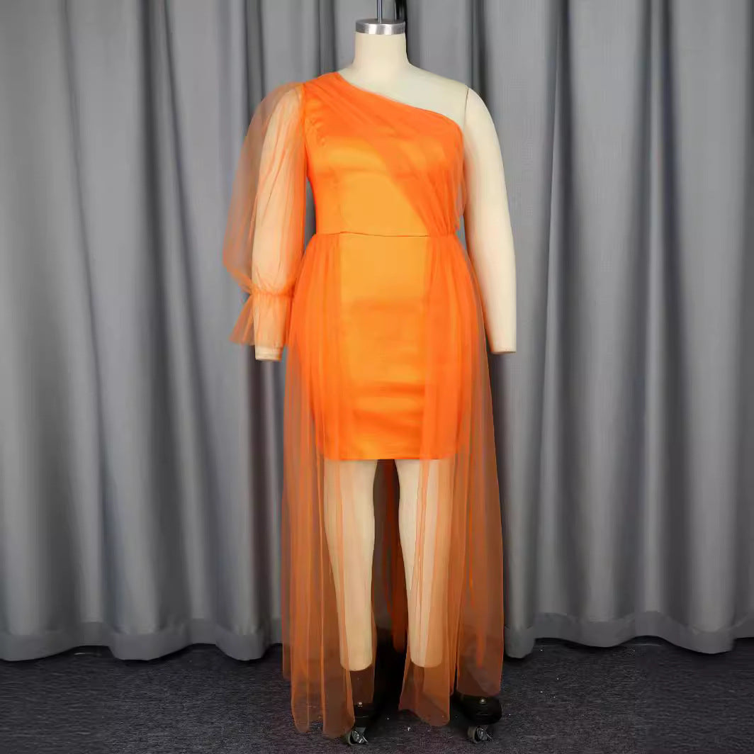 Damen elegant One-Shoulder klänning med genomskinlig tulle överslag Mirla-Eva Jonsson