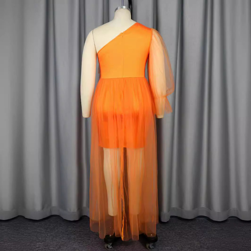 Damen elegant One-Shoulder klänning med genomskinlig tulle överslag Mirla-Eva Jonsson