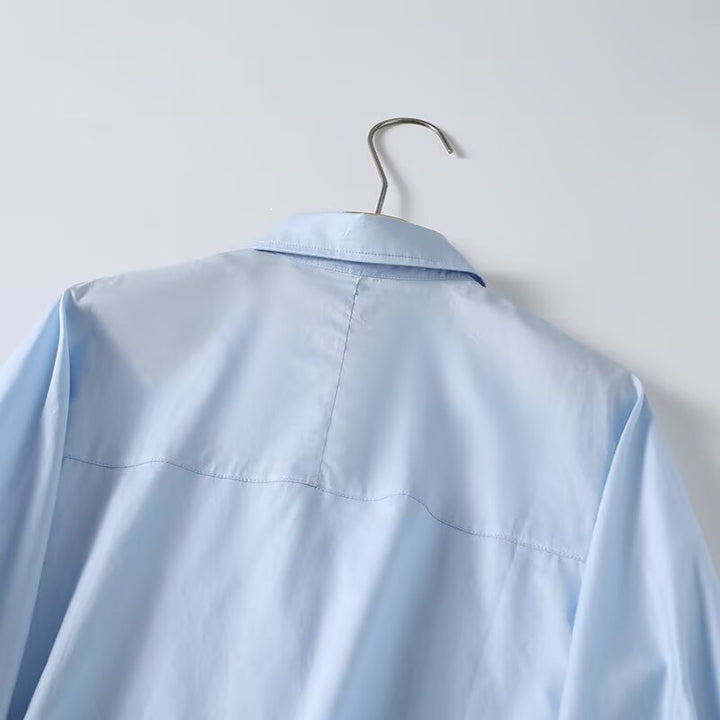 Damen elegant långärmad blus med moderna detaljer och strukturerad tyg Mirla-Eva Jonsson