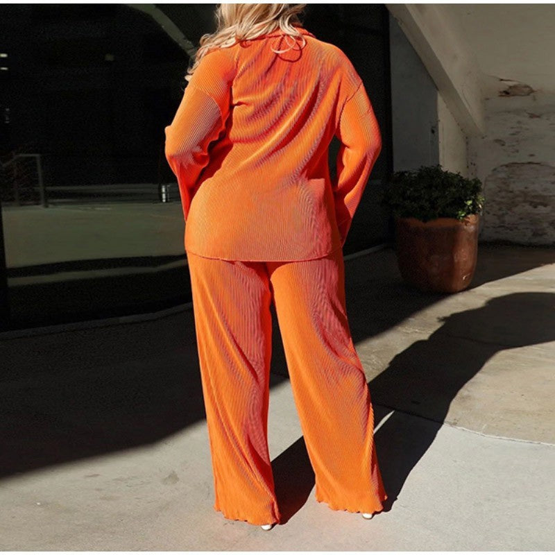Damen elegant satin pyjamaset med modernt randmönster Mirla-Eva Jonsson