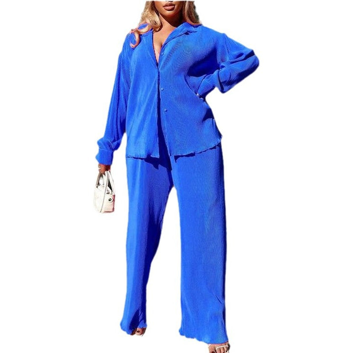 Damen elegant satin pyjamaset med modernt randmönster Mirla-Eva Jonsson