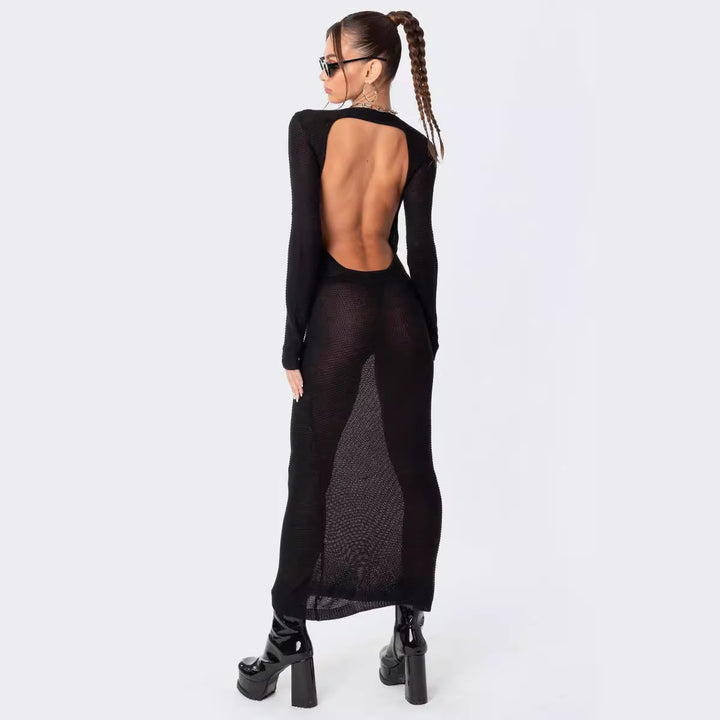 Damen eleganta stickad maxiklänning med skärddetaljer och stiliga ärmar Mirla-Eva Jonsson