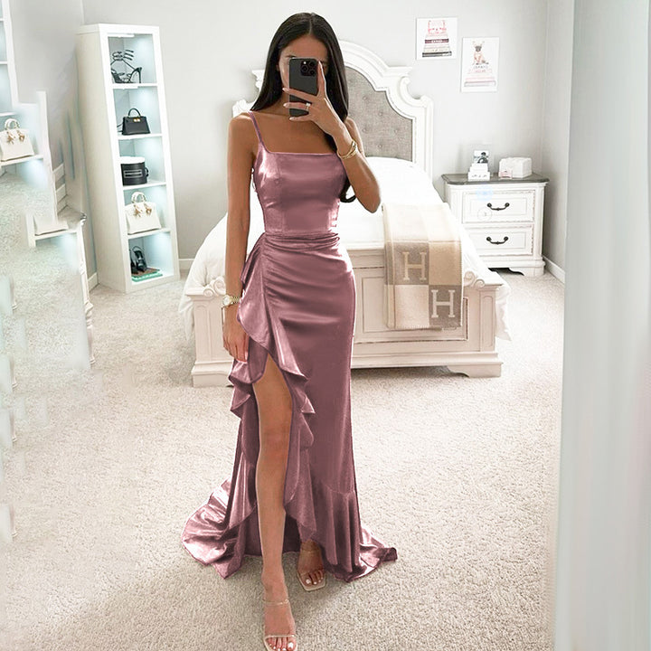 Damen elegantes Maxiklänning med asymmetrisk volangkant och figursydd silhuett Mirla-Eva Jonsson