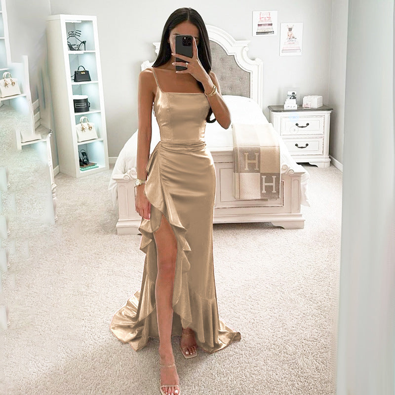 Damen elegantes Maxiklänning med asymmetrisk volangkant och figursydd silhuett Mirla-Eva Jonsson