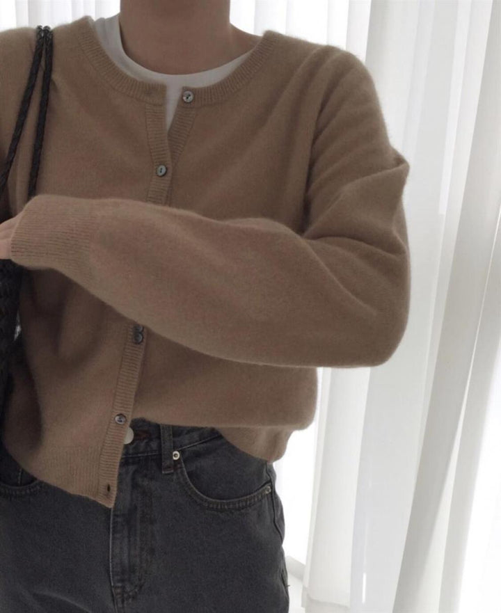 Damen feine Strickjacke mit Knopfleiste und weichem Material Mirla-Eva Jonsson