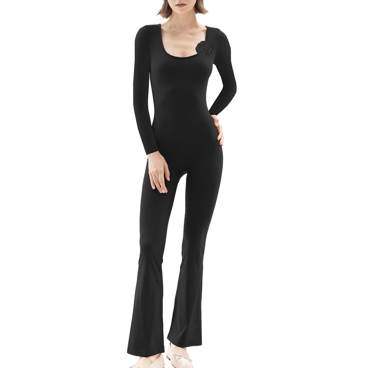 Damen figurbetonande jumpsuit med långa ärmar och skulpturdetaljer Mirla-Eva Jonsson