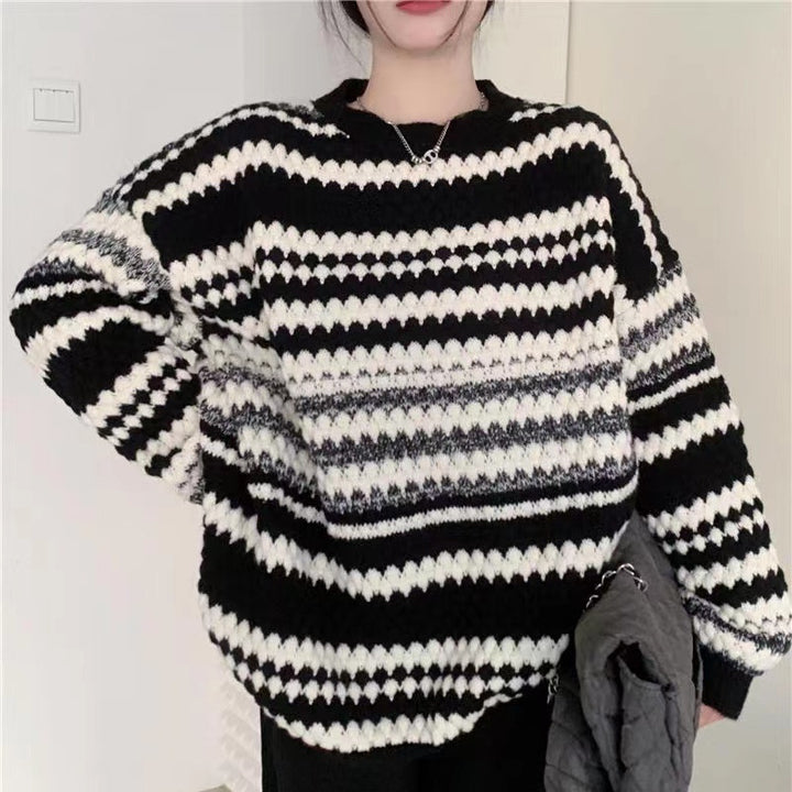 Damen gemusterter Strickpullover mit strukturiertem Gewebe und lässigem Schnitt Mirla-Eva Jonsson