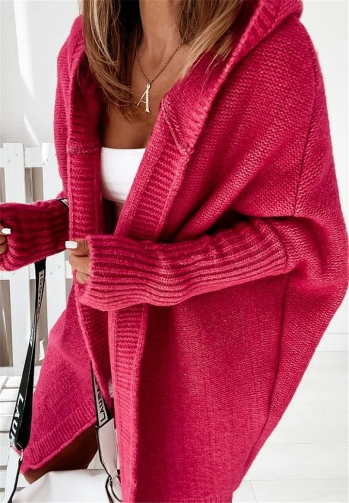 Damen gemütlicher Strickcardigan mit Kapuze und weit geschnittenen Ärmeln Mirla-Eva Jonsson