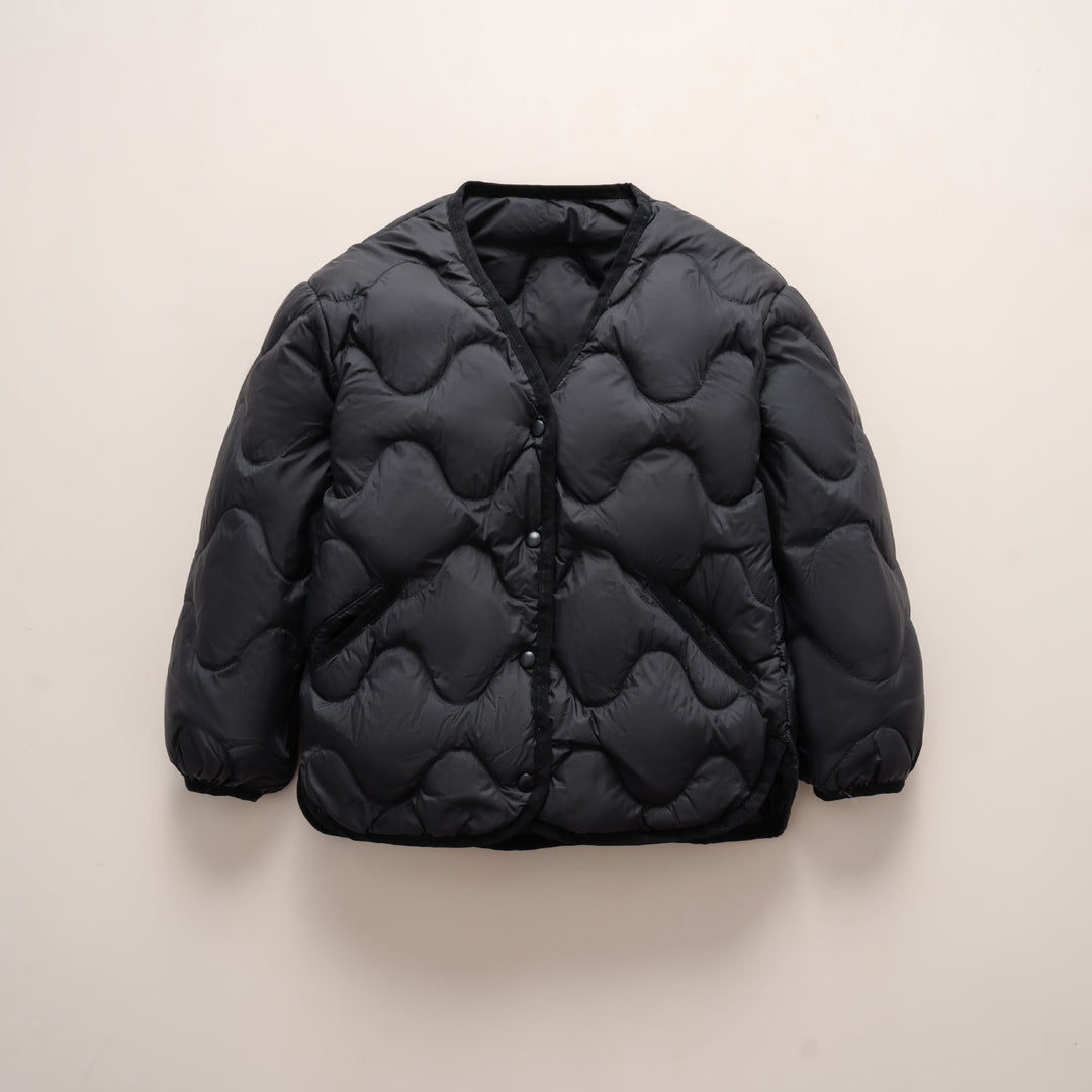 Damen gesteppte Daunenjacke mit modernen Wellenmustern und praktischen Taschen Mirla-Eva Jonsson