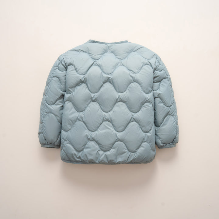 Damen gesteppte Daunenjacke mit modernen Wellenmustern und praktischen Taschen Mirla-Eva Jonsson