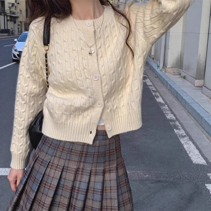 Damen gestrickte Bolerojacke mit Zopfstruktur Mirla-Eva Jonsson