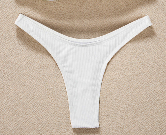 Damen högskurna bikiniunderdelar i minimalistisk design med bekväm midja Mirla-Eva Jonsson
