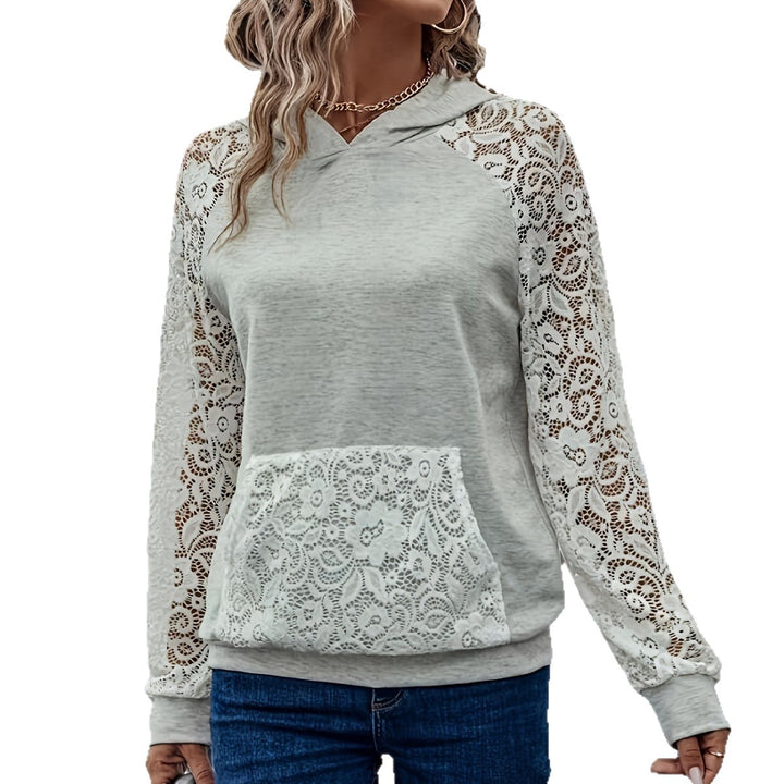 Damen hoodie med eleganta spetsärmar och praktisk känguruficka Eva Jonsson-Eva Jonsson