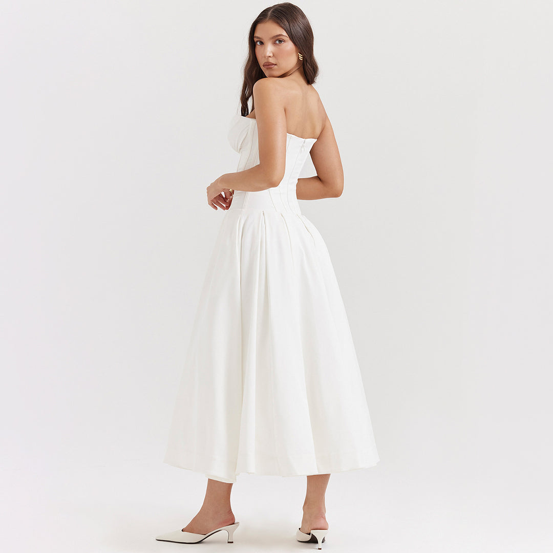 Damen kvällsklänning med elegant hjärta-udskärning och voluminös kjol Mirla-Eva Jonsson