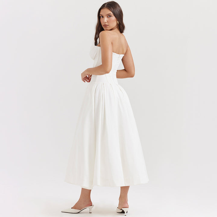 Damen kvällsklänning med elegant hjärta-udskärning och voluminös kjol Mirla-Eva Jonsson