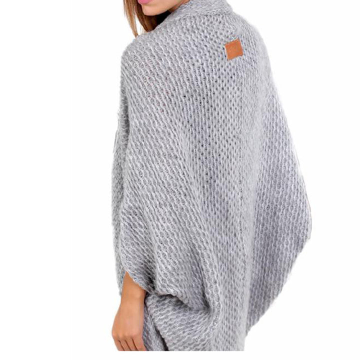 Damen lässige Strickponcho mit weitem Schnitt und eleganten Details Mirla-Eva Jonsson