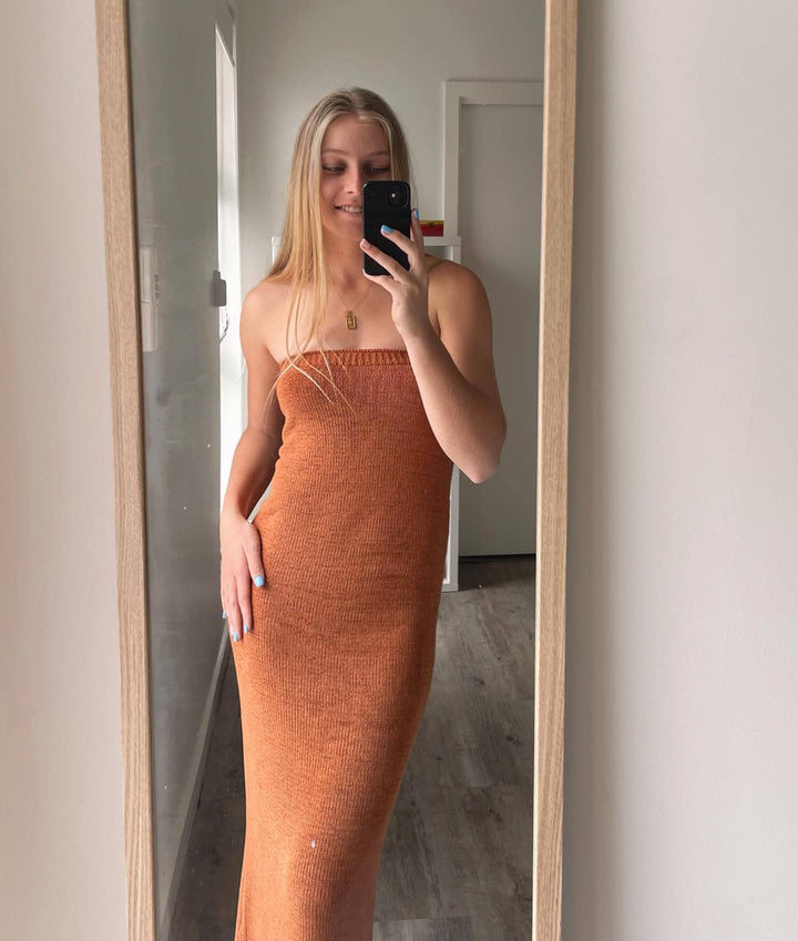 Damen luftigt maxiklänning i minimalistisk design Mirla-Eva Jonsson