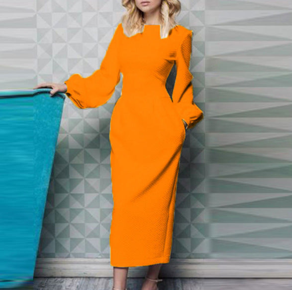 Damen maxikjol med eleganta puffärmar och figursydd skärning Mirla-Eva Jonsson