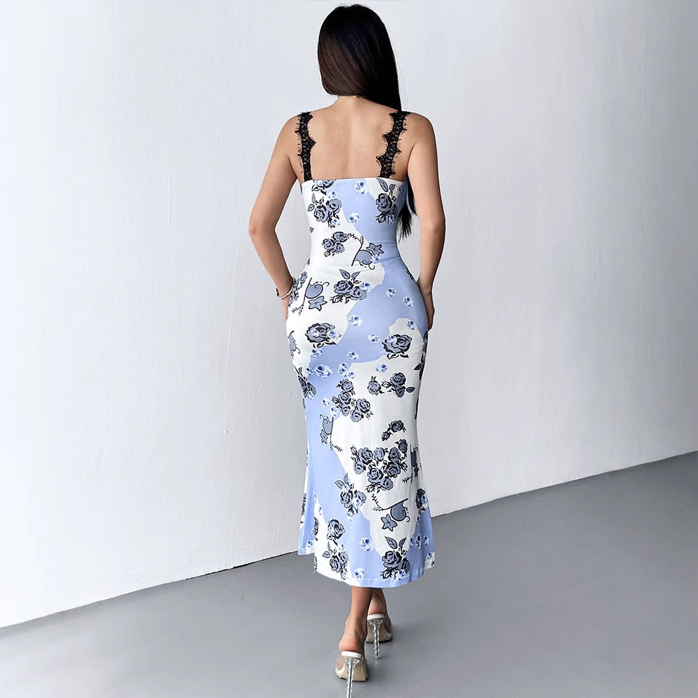 Damen maxikleid med florala motiv och eleganta spetsdetaljer Mirla-Eva Jonsson