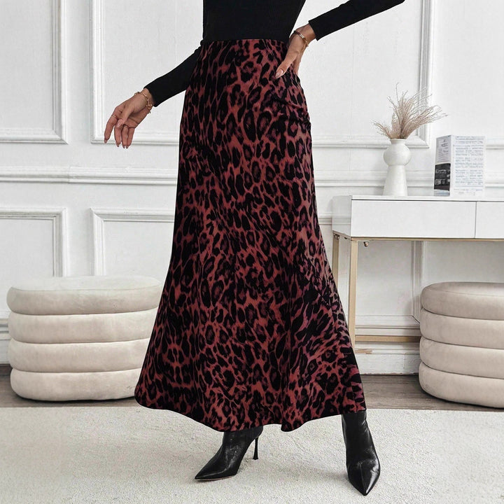 Damen maxiskirt with fashionable leopard pattern Mirla-Eva Jonsson