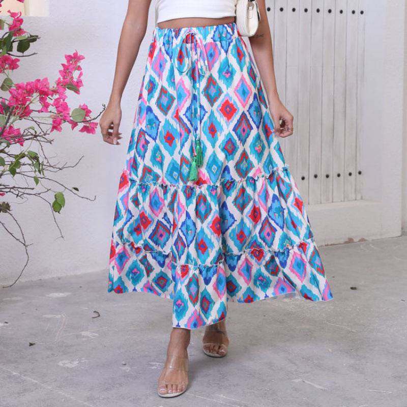 Damen maxiskirt with fashionable ruffle and colorful pattern Mirla-Eva Jonsson