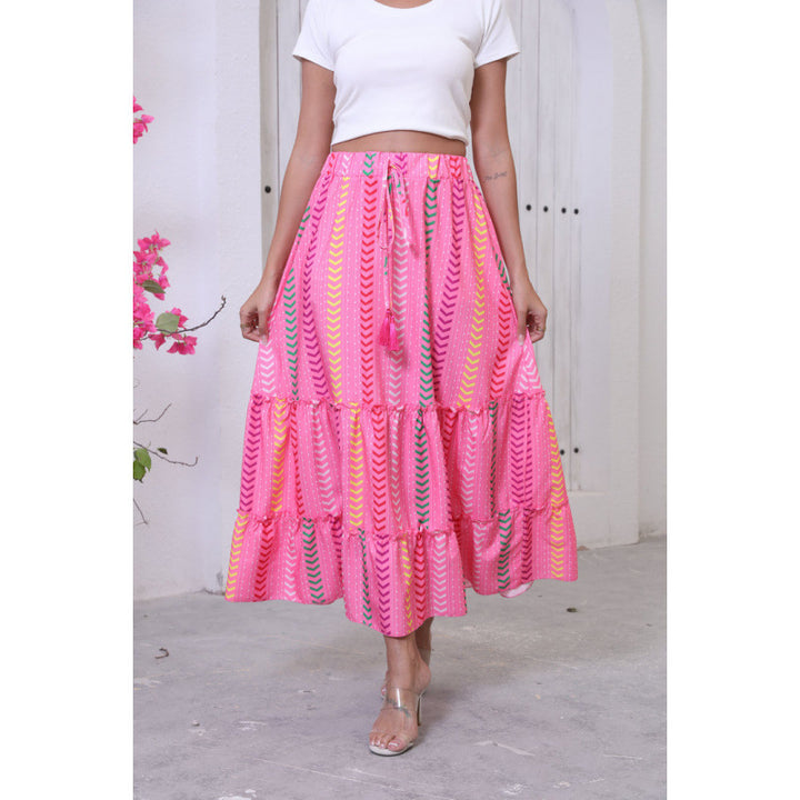 Damen maxiskirt with fashionable ruffle and colorful pattern Mirla-Eva Jonsson