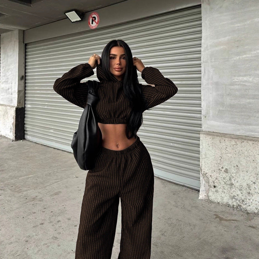 Damen mode-randigt set med cropped topp och vida byxor Mirla-Eva Jonsson