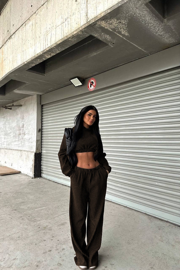 Damen mode-randigt set med cropped topp och vida byxor Mirla-Eva Jonsson